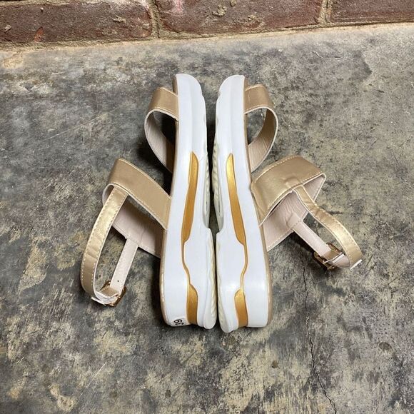 Gold Strapped Sandals Size 39 NEW - Picture 6 of 7